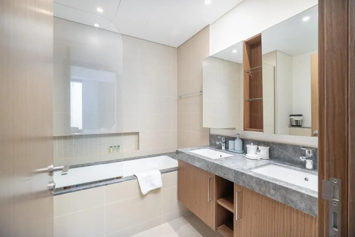 Bright 2-Bedroom Apartment With Stunning Views At 5242 Tower Dubai Marina 0*,  United Arab Emirates