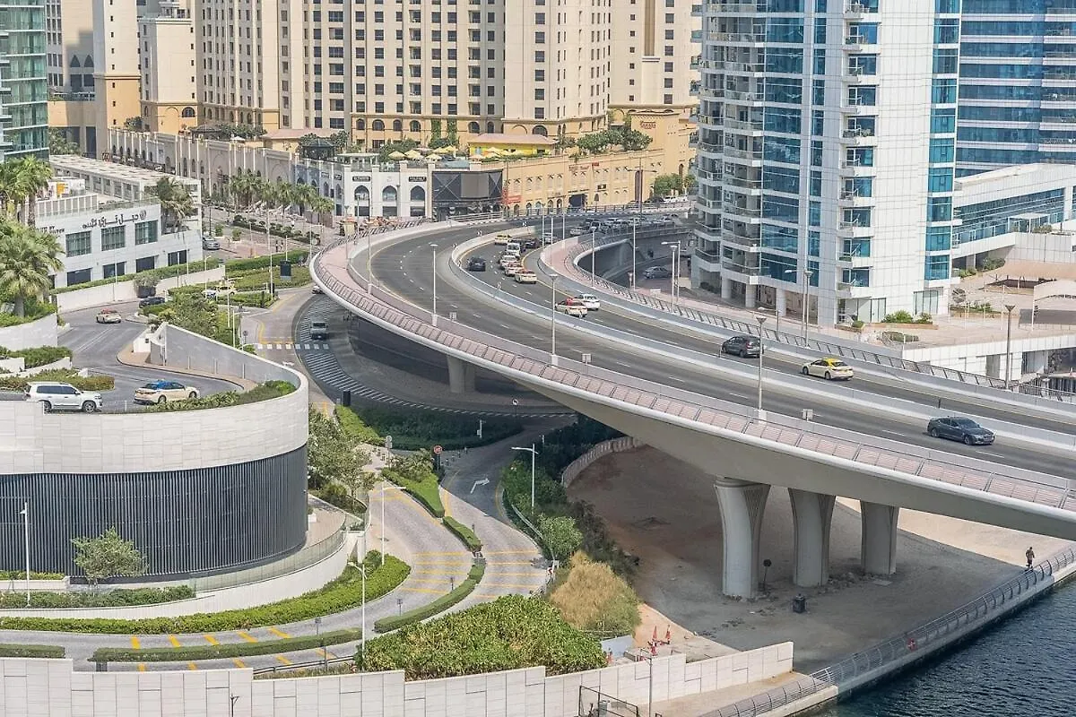 Bright 2-Bedroom Apartment With Stunning Views At 5242 Tower Dubai Marina