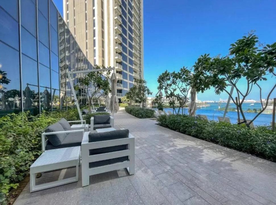 Bright 2-Bedroom Apartment With Stunning Views At 5242 Tower Dubai Marina