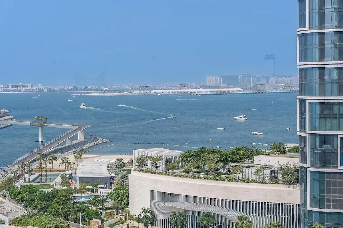 Bright 2-Bedroom Apartment With Stunning Views At 5242 Tower Dubai Marina